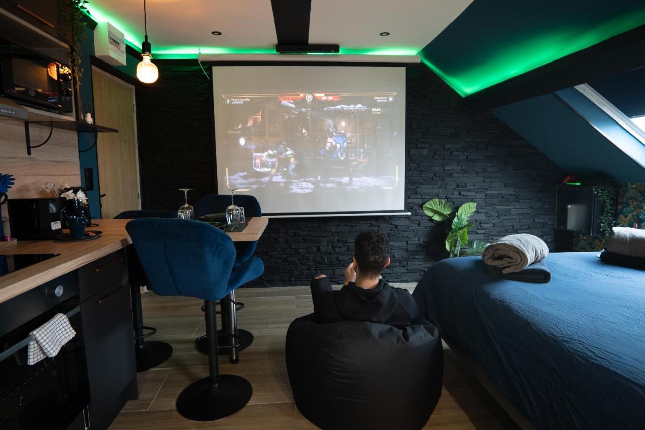 Capsule Color Deluxe Balneo I Ecran Home Cinema I Console De Jeux Trith-Saint-Leger Luaran gambar