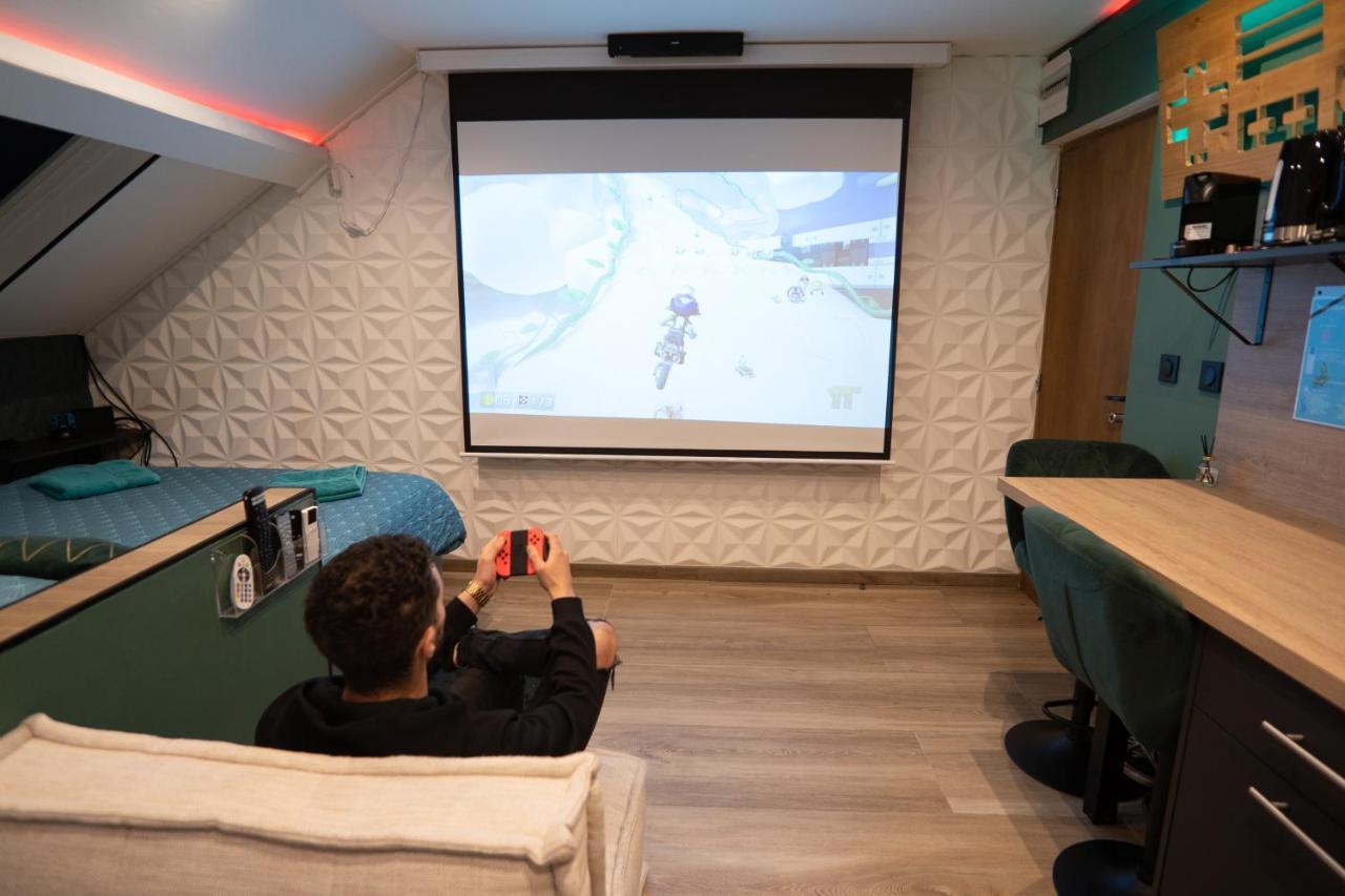 Capsule Color Deluxe Balneo I Ecran Home Cinema I Console De Jeux Trith-Saint-Leger Luaran gambar