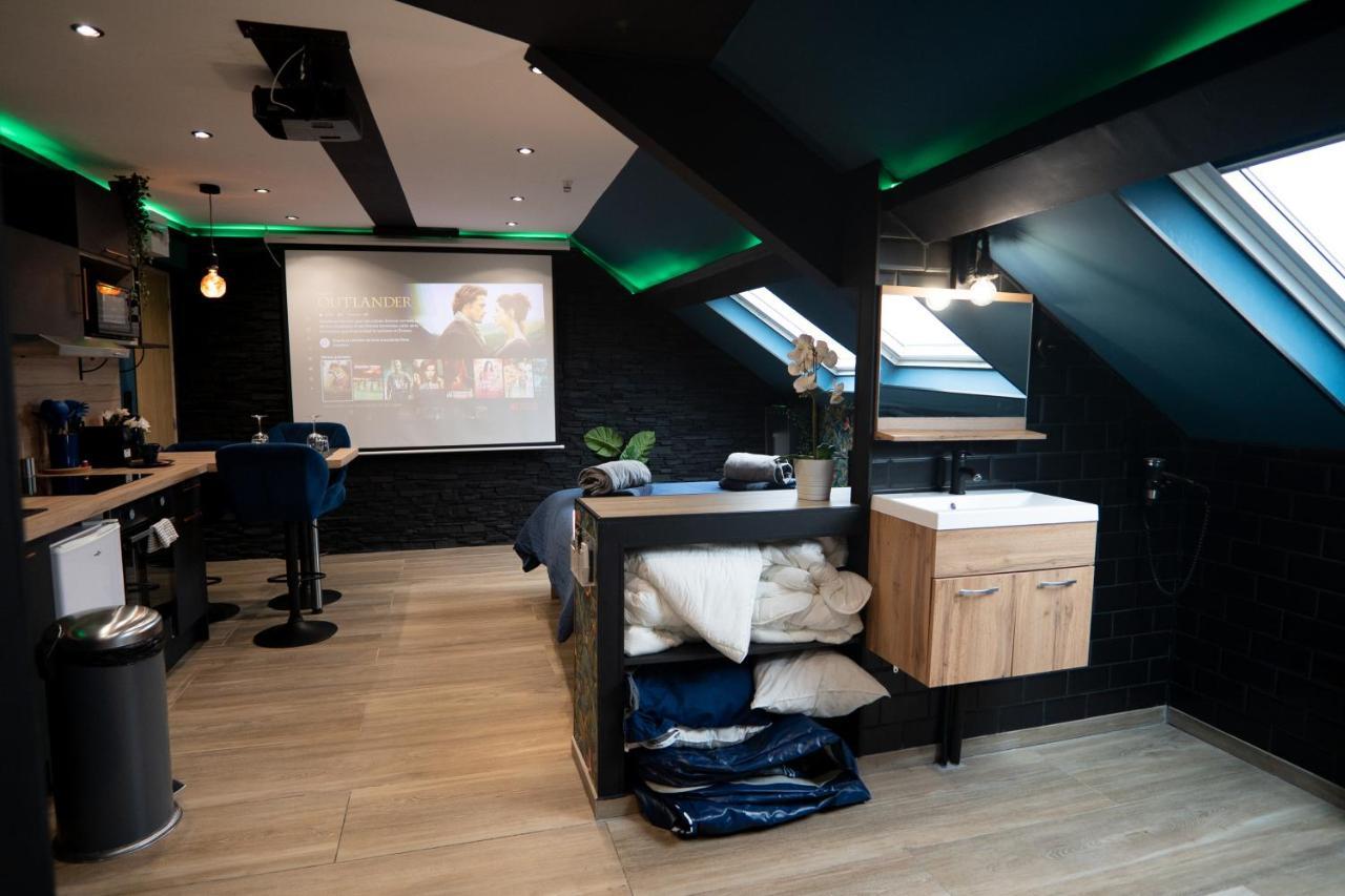 Capsule Color Deluxe Balneo I Ecran Home Cinema I Console De Jeux Trith-Saint-Leger Luaran gambar