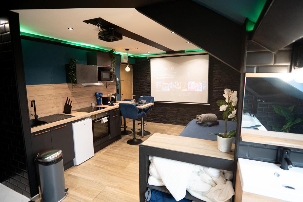 Capsule Color Deluxe Balneo I Ecran Home Cinema I Console De Jeux Trith-Saint-Leger Luaran gambar