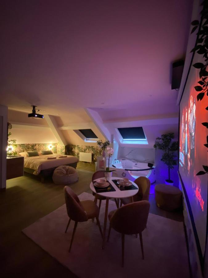 Capsule Color Deluxe Balneo I Ecran Home Cinema I Console De Jeux Trith-Saint-Leger Luaran gambar